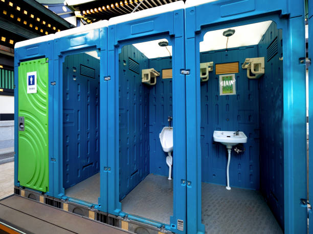 Portable Toilet Options We Offer in Oak View, CA